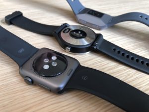 Apple Watch 3 vs Garmin Vivoactive 3 vs Fitbit Ionic