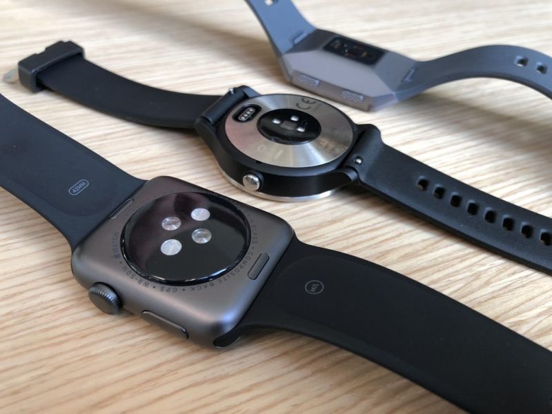fitbit ionic vs garmin vivoactive