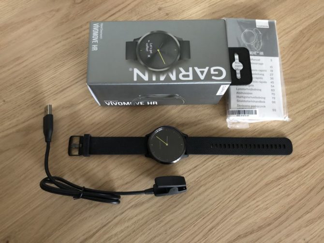 Garmin Vivomove HR Unboxing